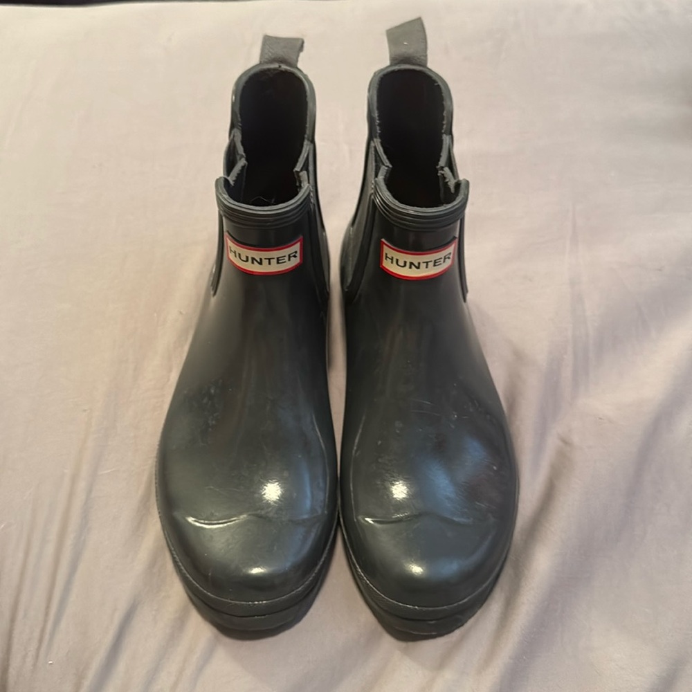 Hunter boots size 9 dark blue